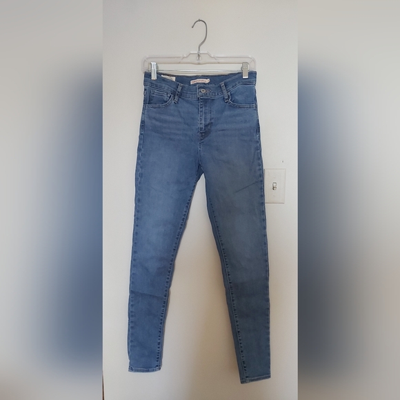 Levi's High Rise Jeans - Picture 4 of 9